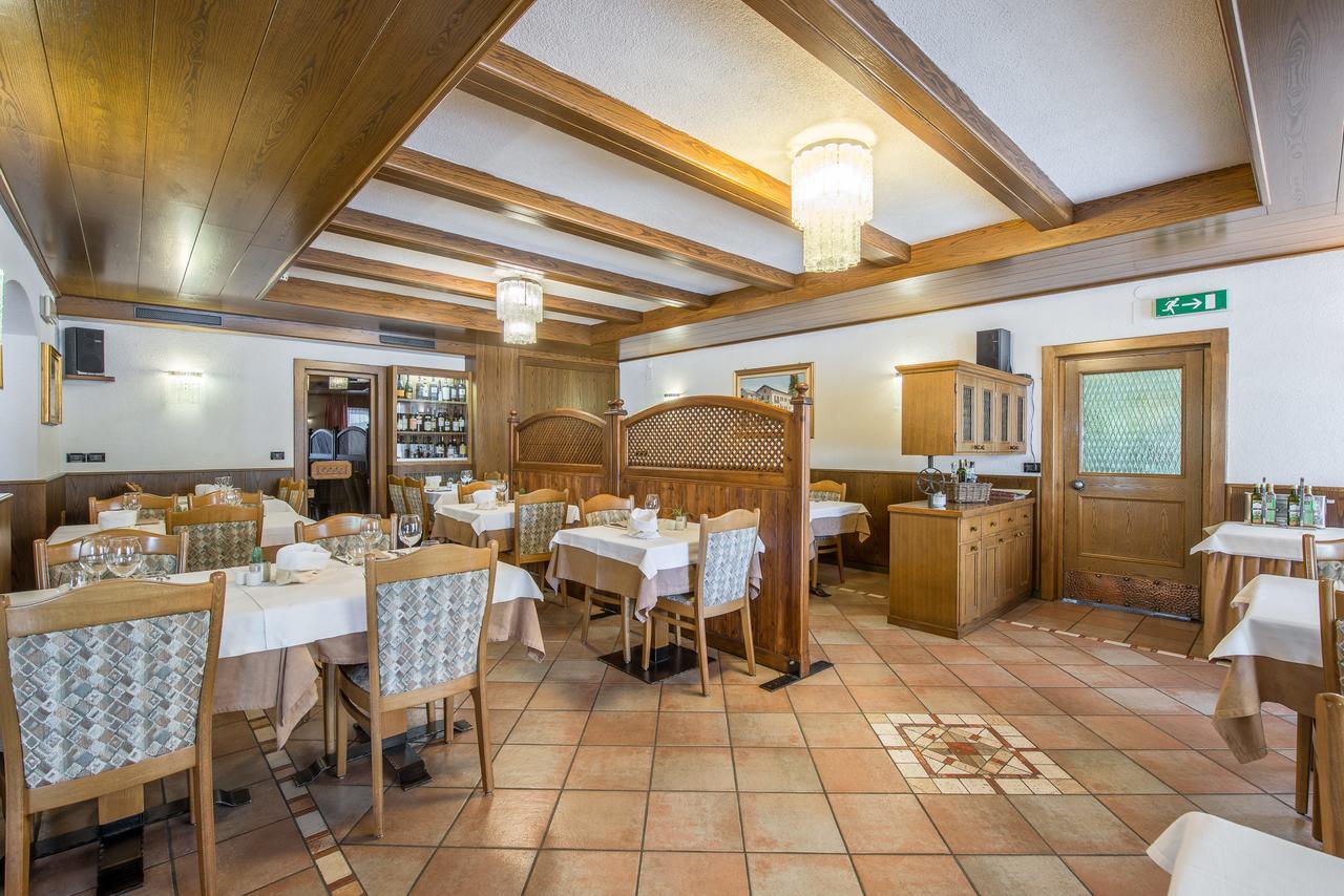Al Pian Garni Hotel - B&B & Pizza Vattaro Exterior photo